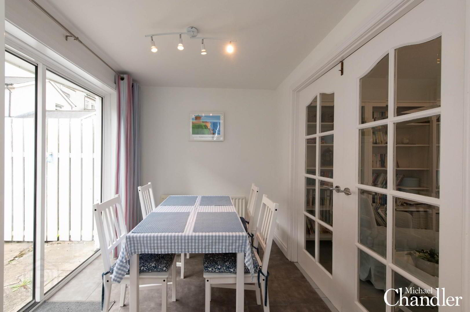 11 Ravenhill Crescent 11 of 19