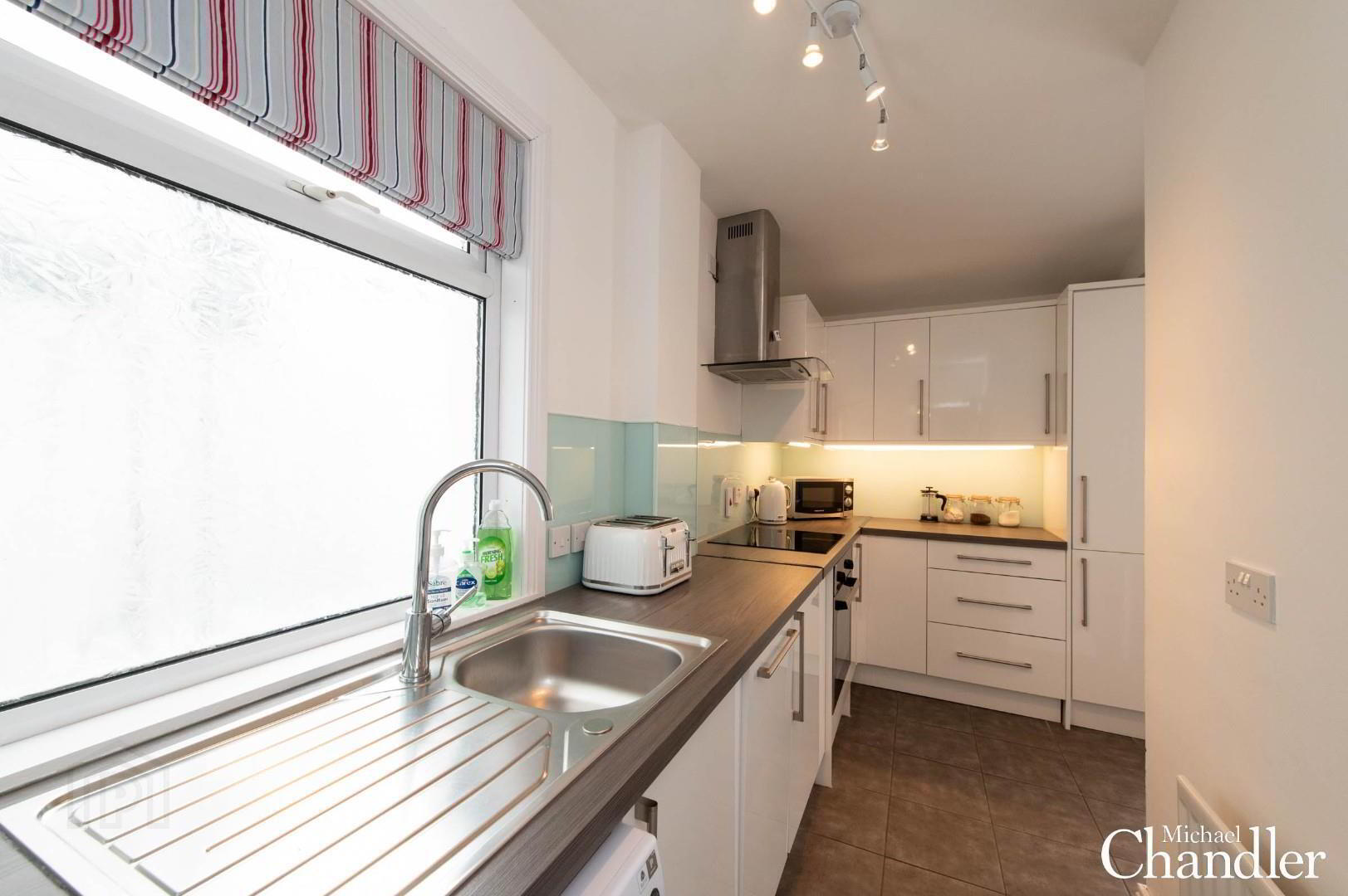 11 Ravenhill Crescent 9 of 19