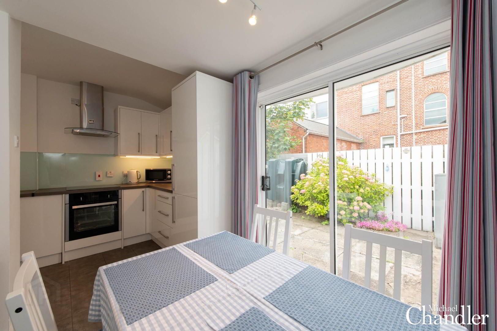 11 Ravenhill Crescent 10 of 19