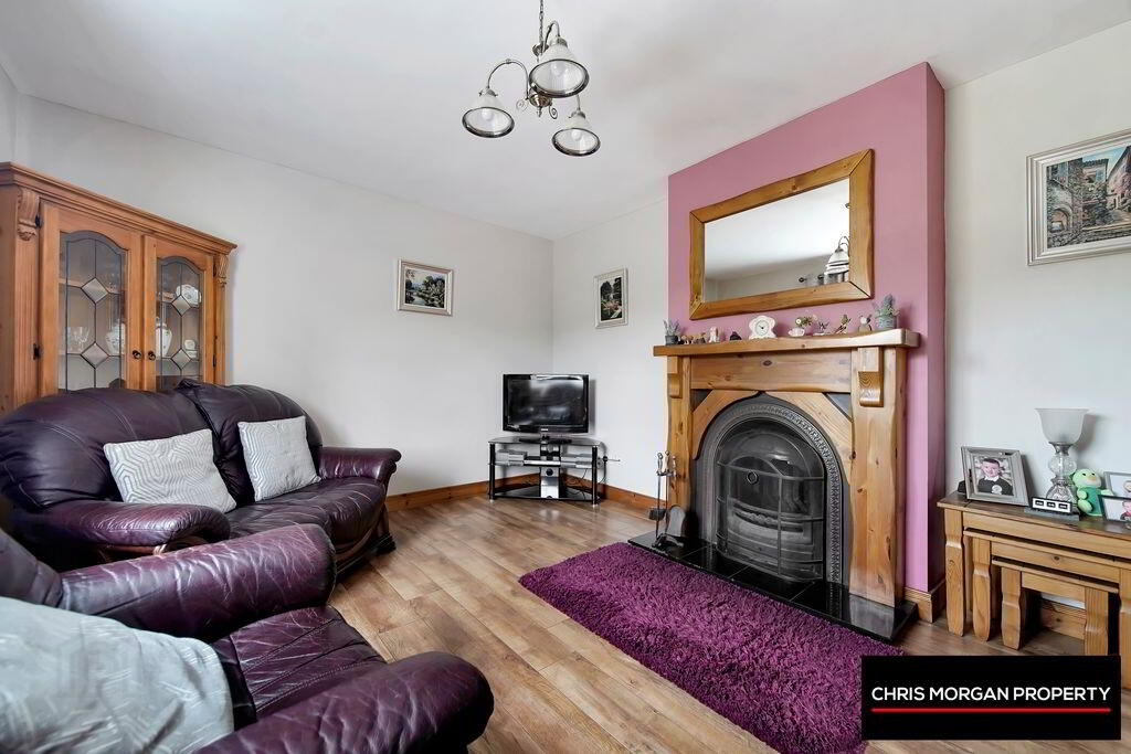 6 Ballynasaggart Road 5 of 27