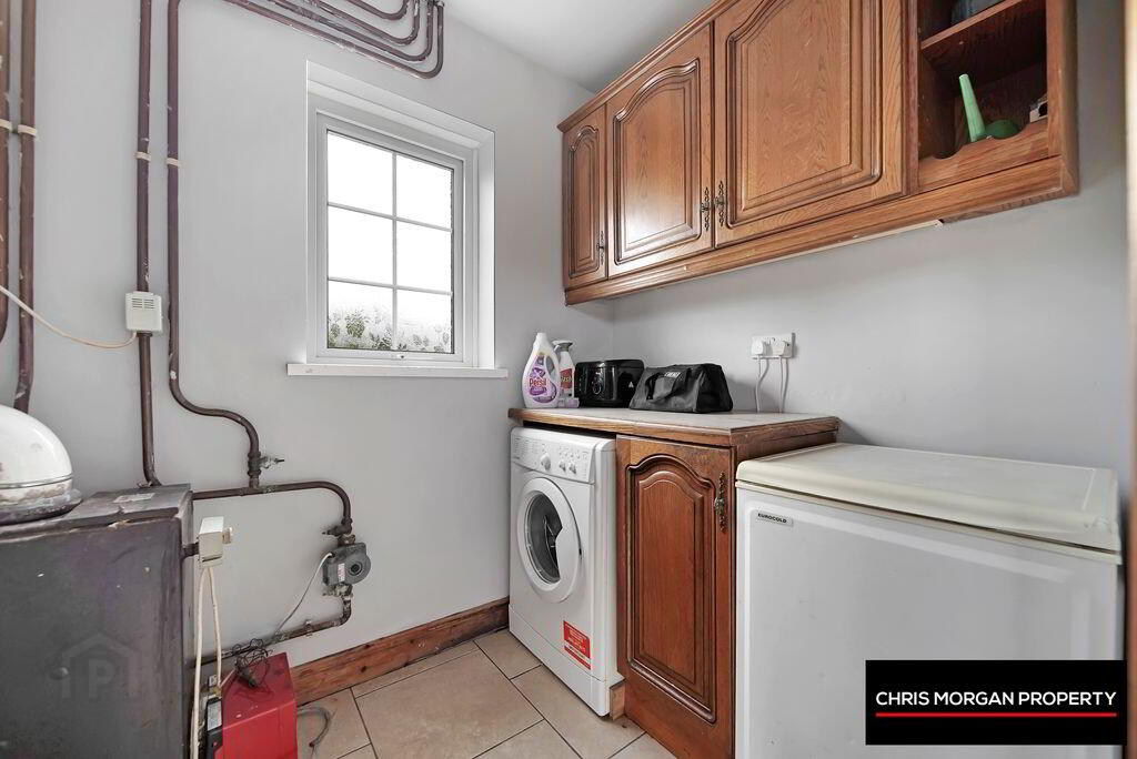 6 Ballynasaggart Road 11 of 27