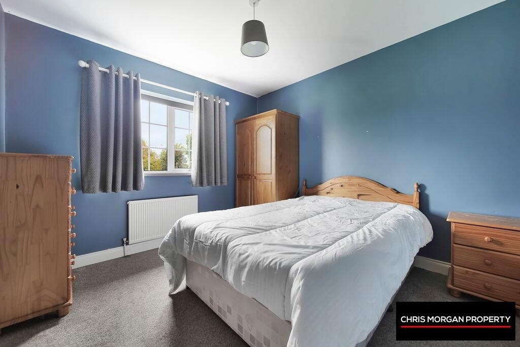 6 Ballynasaggart Road 16 of 27