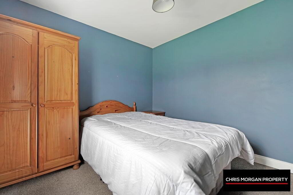 6 Ballynasaggart Road 17 of 27