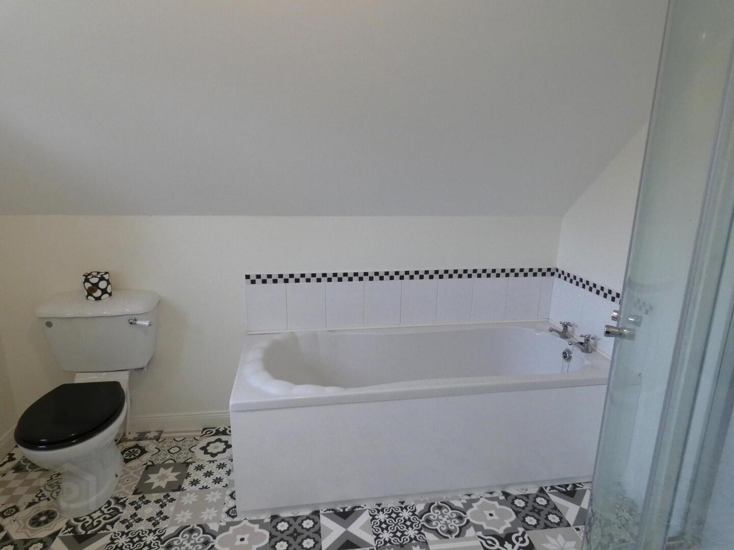 8 Kirkview Court 22 of 27