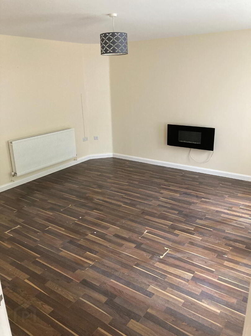 18 Milltown Avenue 2 of 6