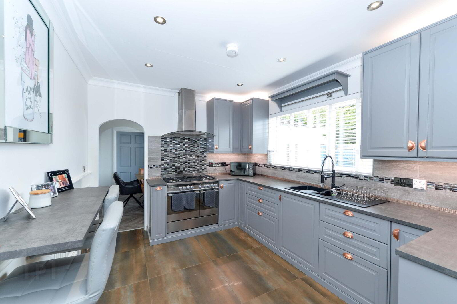 67 Eglantine Road 9 of 33