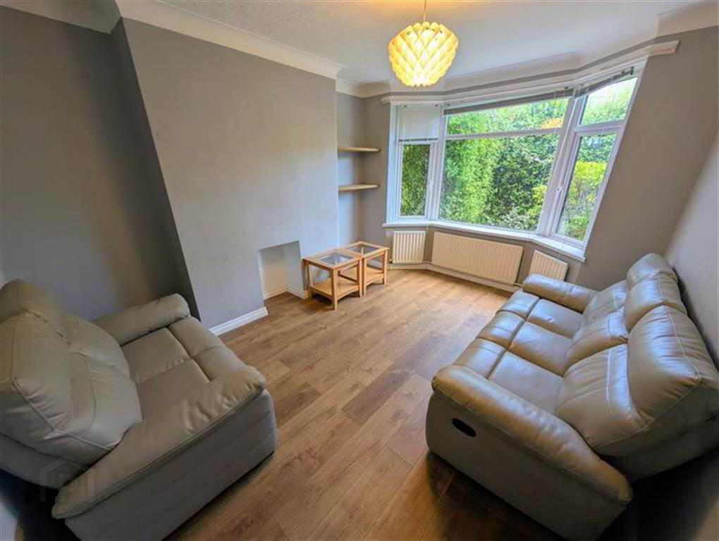 60 Sandhurst Drive 3 of 13