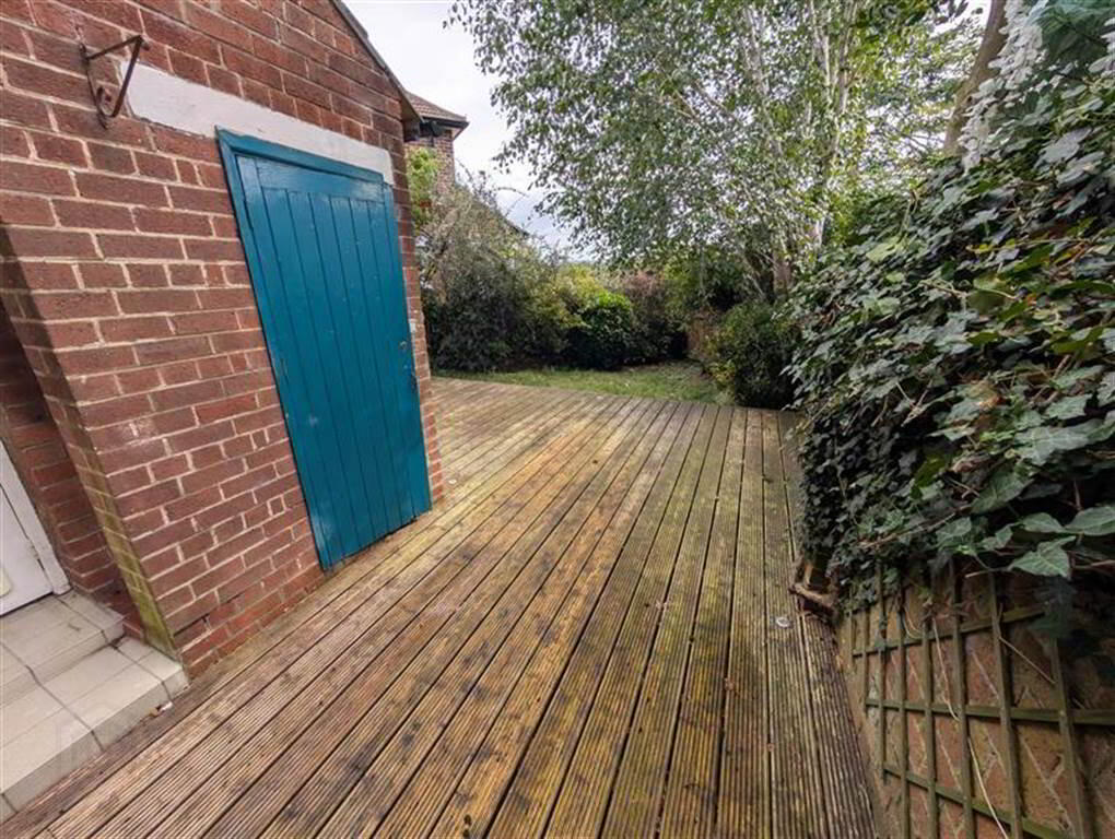 60 Sandhurst Drive 11 of 13