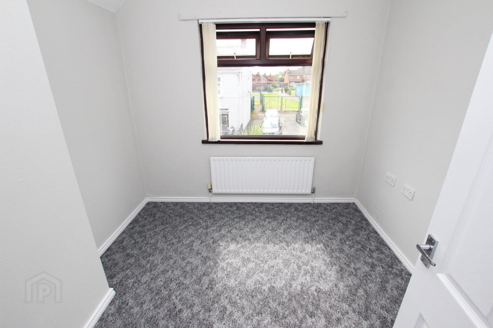 47 Longlands Road 8 of 11