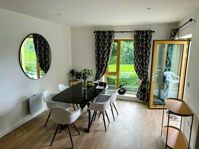 Apt 10, Riverview Court 17 of 25