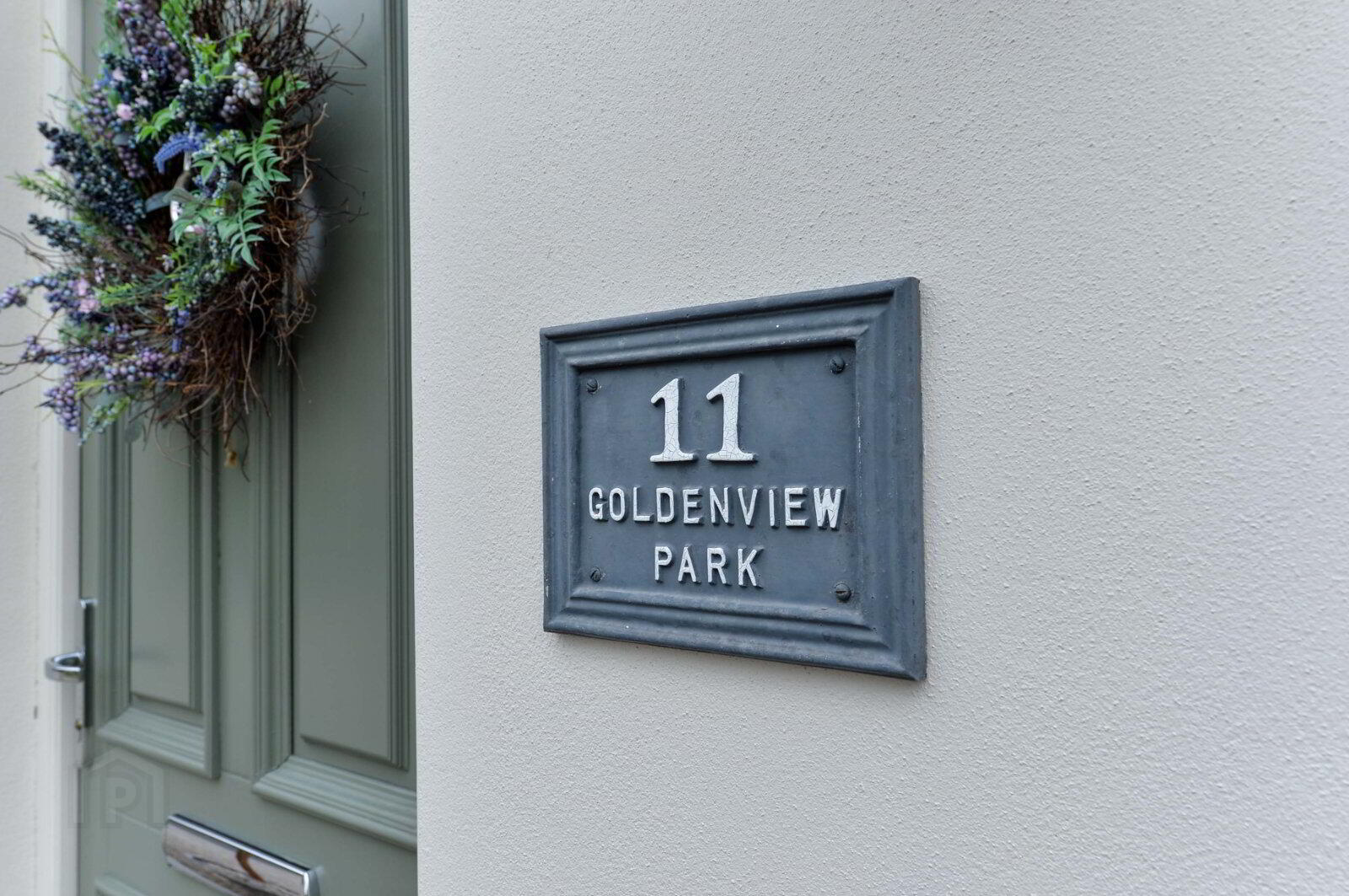 11 Goldenview Park 4 of 49