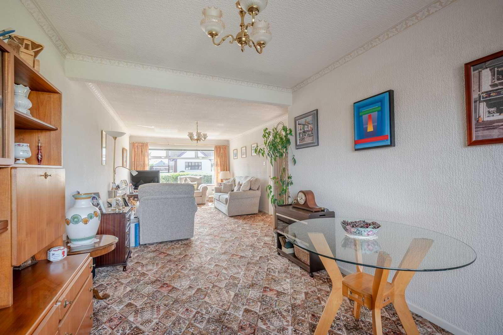 18 Rossdale Road 5 of 19
