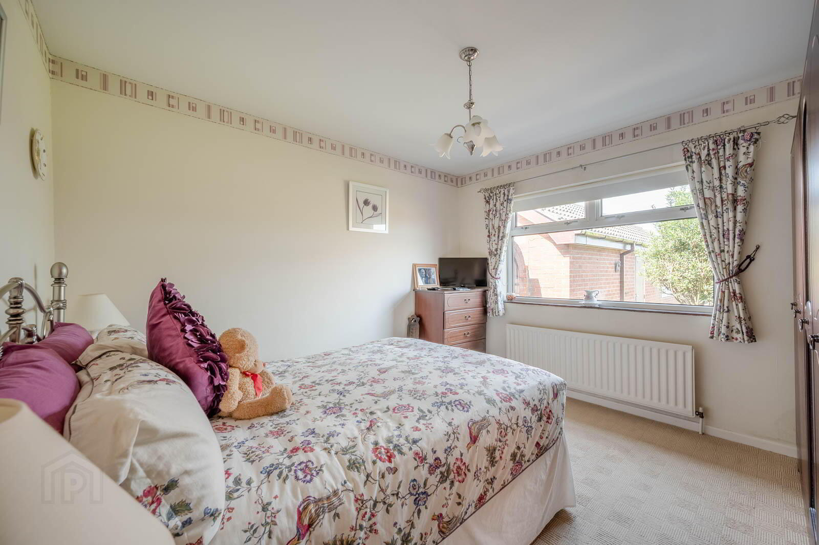 18 Rossdale Road 13 of 19