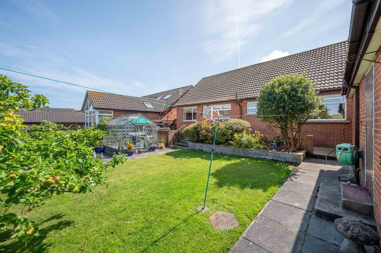 18 Rossdale Road 19 of 19