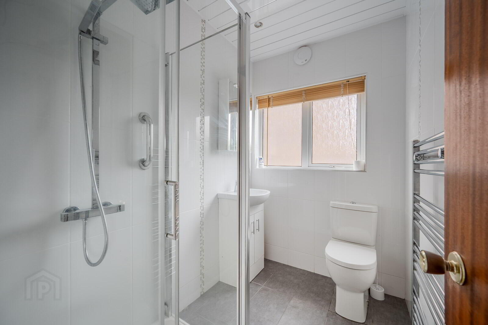 5 Kintyre Avenue 16 of 22