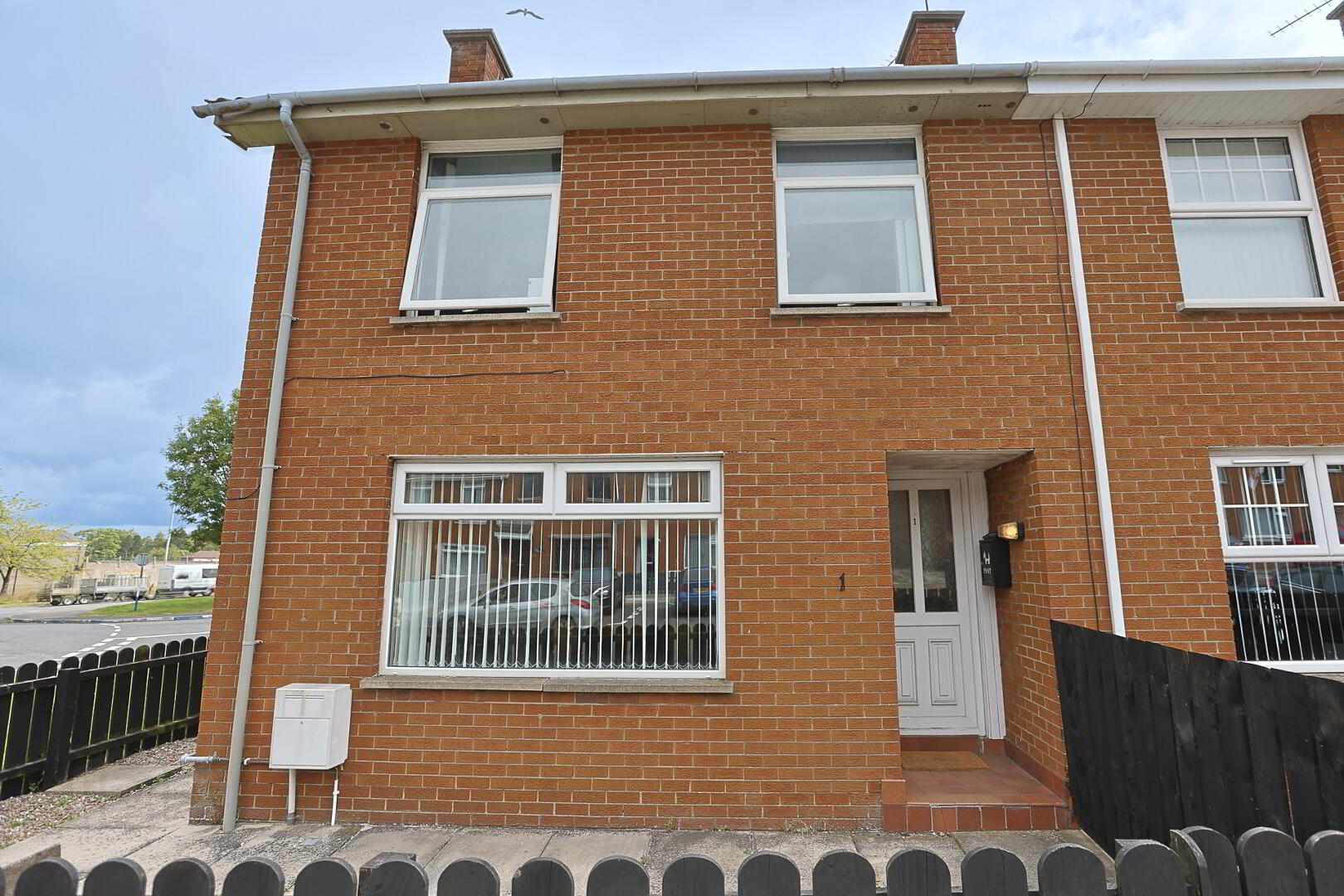 property description image