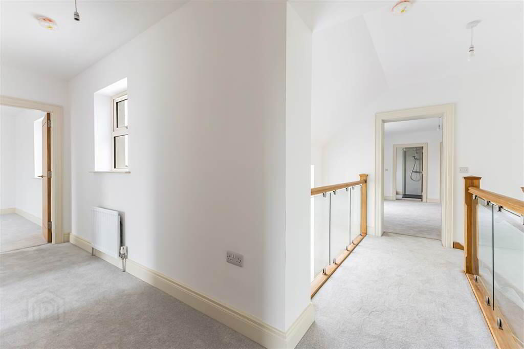 8a Scolban Road 23 of 52