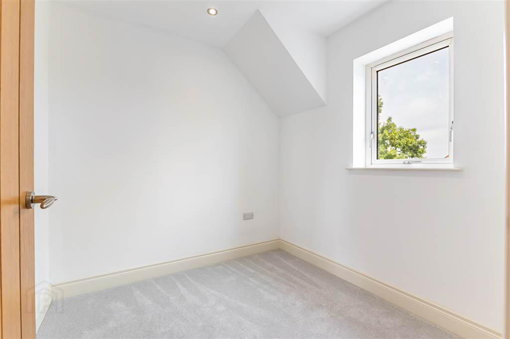 8a Scolban Road 27 of 52
