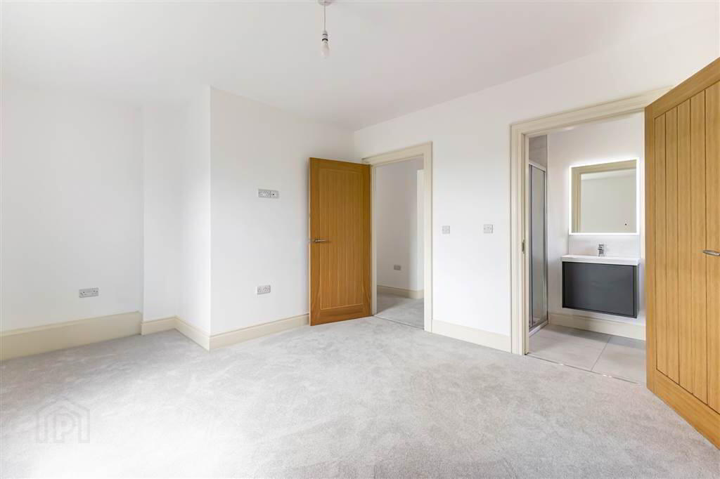 8a Scolban Road 38 of 52