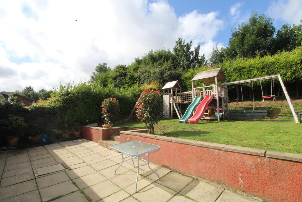 21 Hightown Gardens 15 of 15