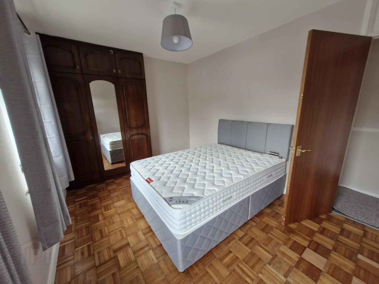 28 Monaghan Row 9 of 18