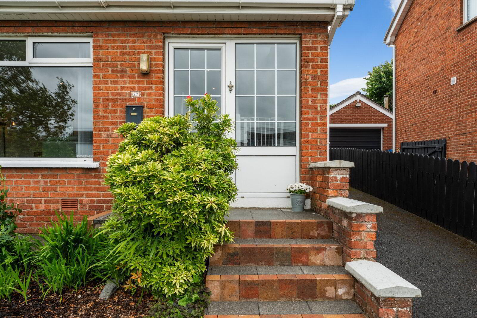 property description image