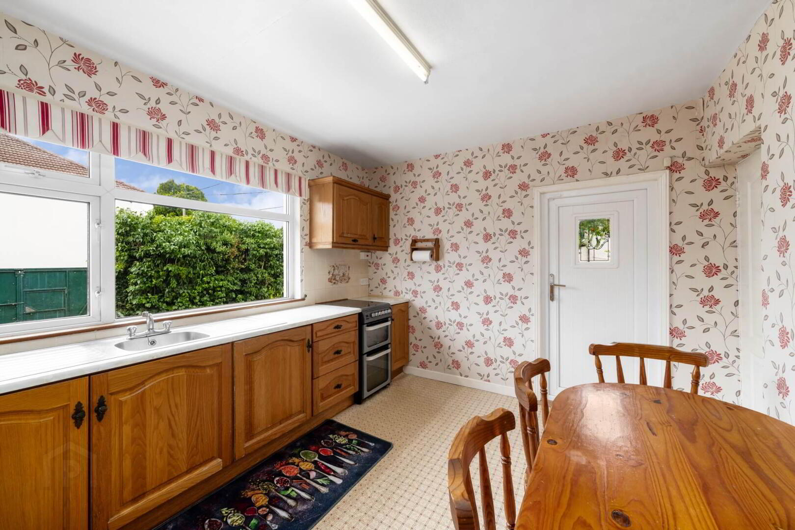 59 Whitebarn Road 16 of 35