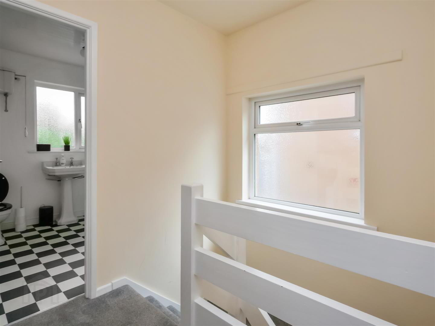18 Burnside Avenue 12 of 26