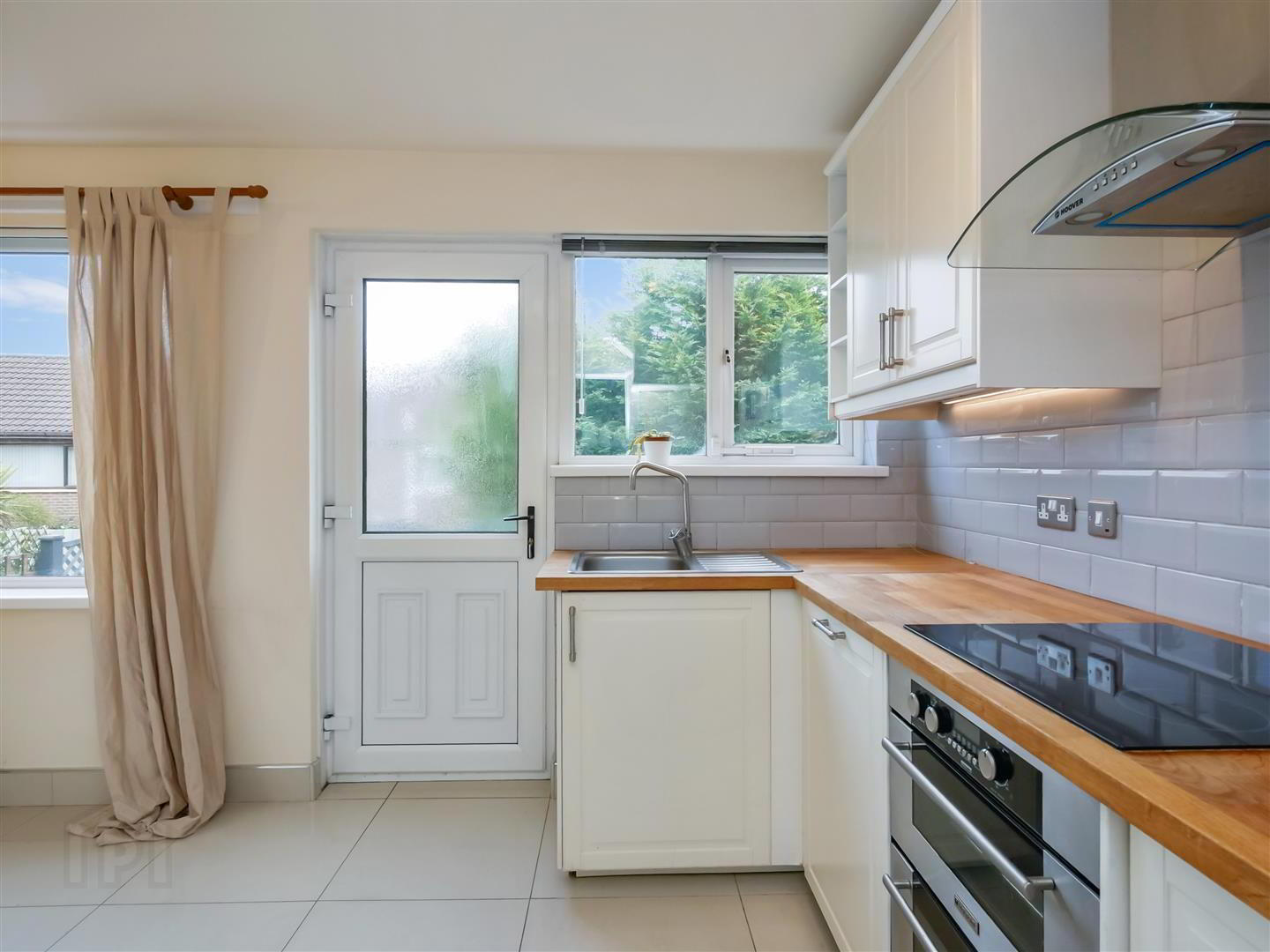 18 Burnside Avenue 6 of 26