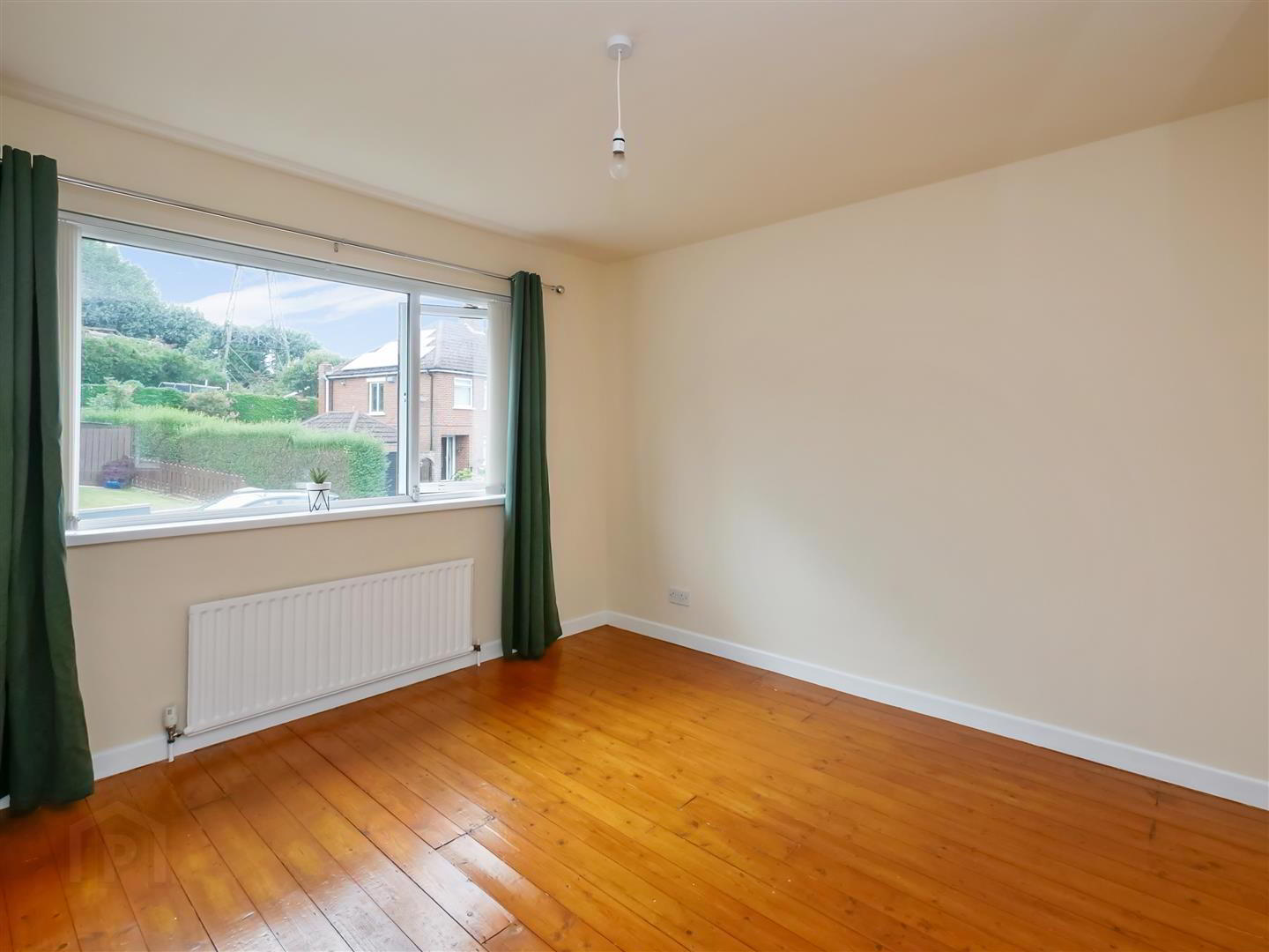 18 Burnside Avenue 13 of 26