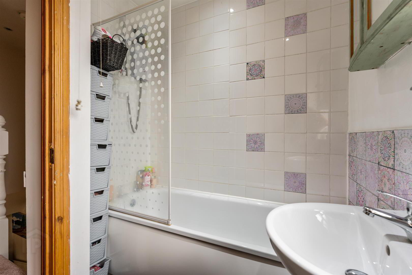 31 Whitethorn Avenue 18 of 20