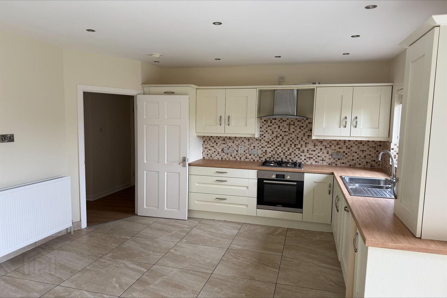 Flat 3, 32a Deramore Park 9 of 22