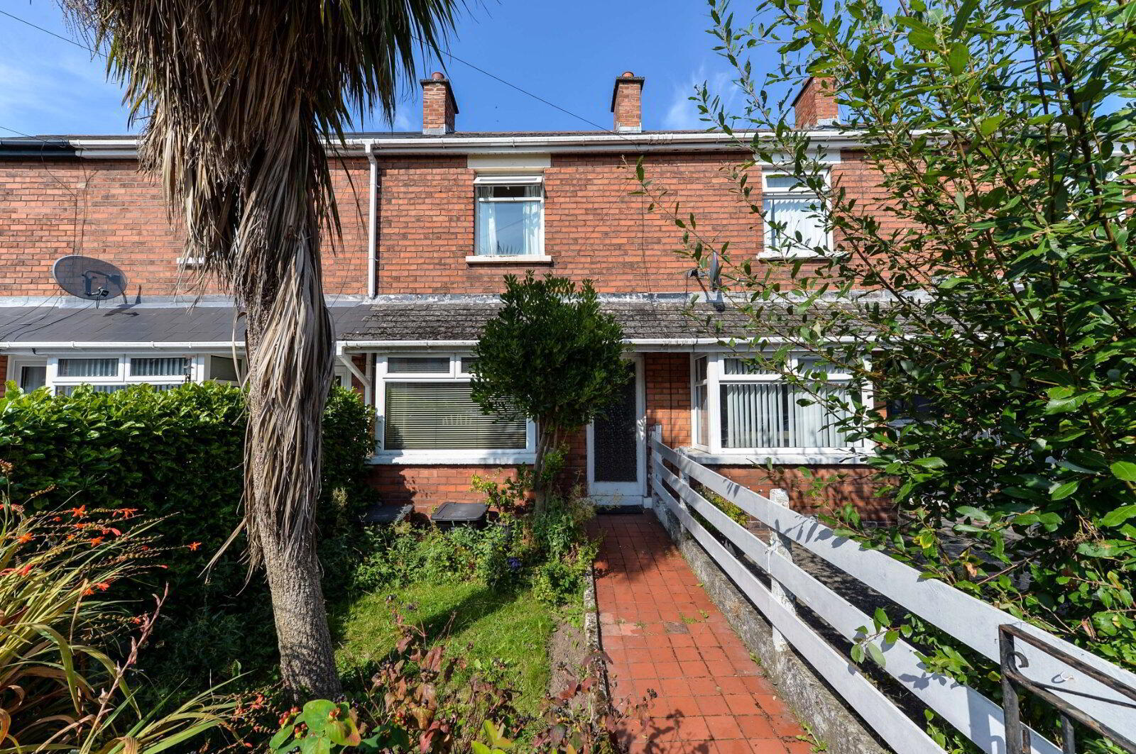 35 Oakdene Parade 1 of 8