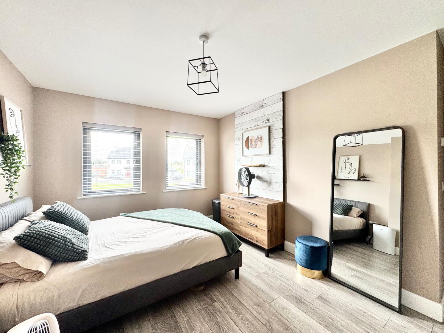 28 Highfield Drive 12 of 24