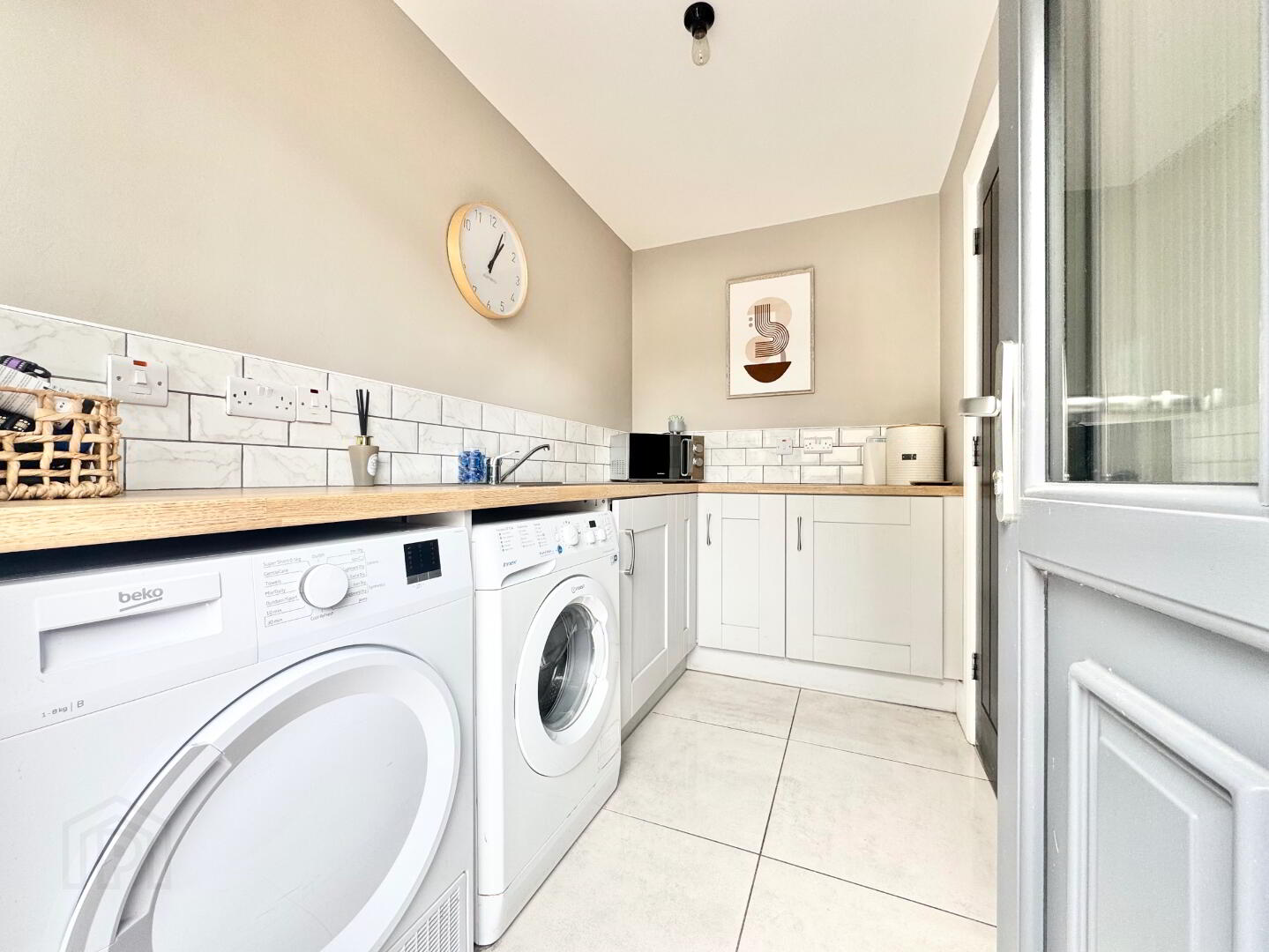 28 Highfield Drive 10 of 24