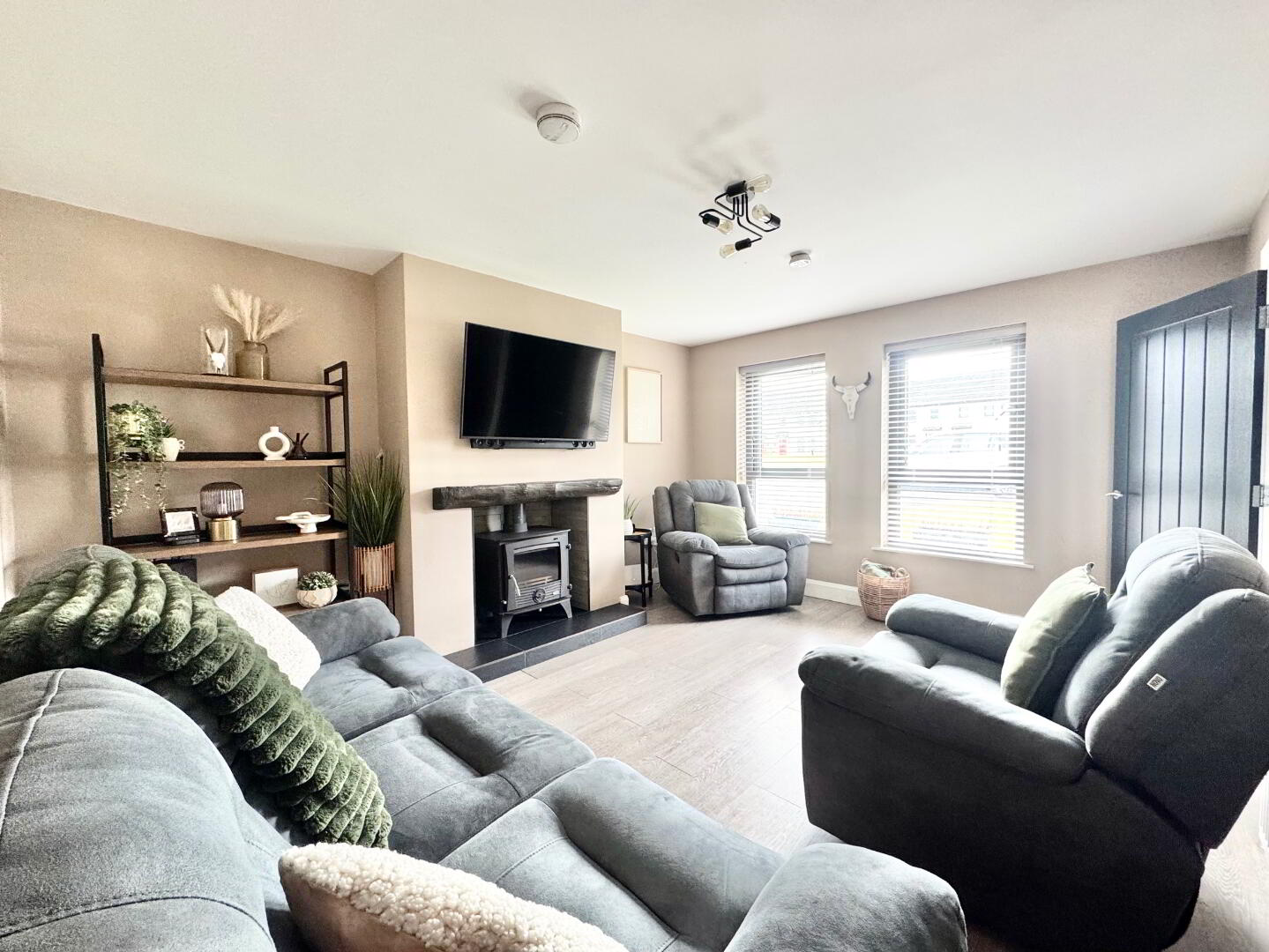 28 Highfield Drive 4 of 24