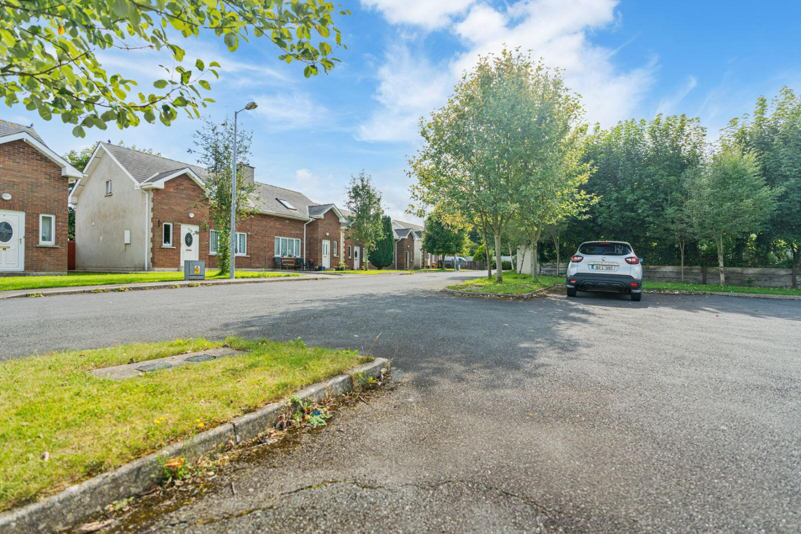 14 Ivy Close 10 of 10