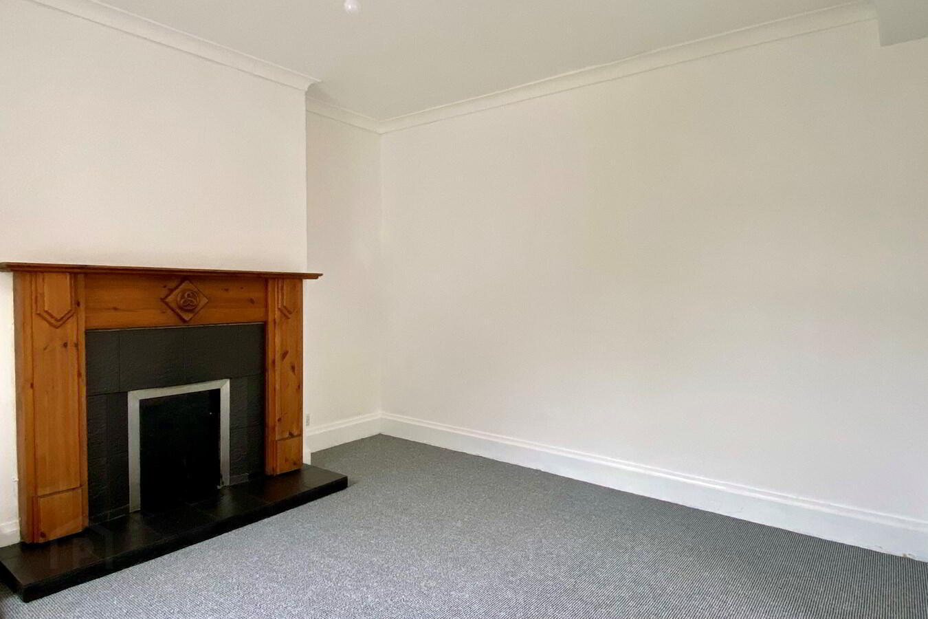 1 Oakleigh Park 5 of 16