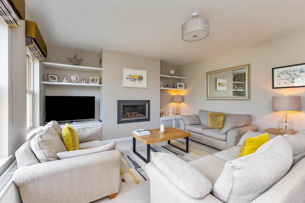 127 Ballantine Gardens 3 of 20