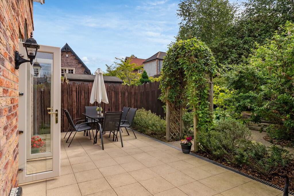 127 Ballantine Gardens 19 of 20