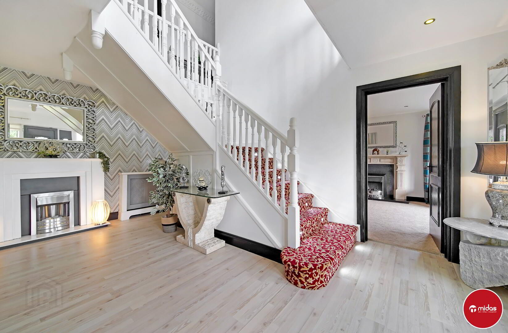 17 Lowrys Lane 10 of 31