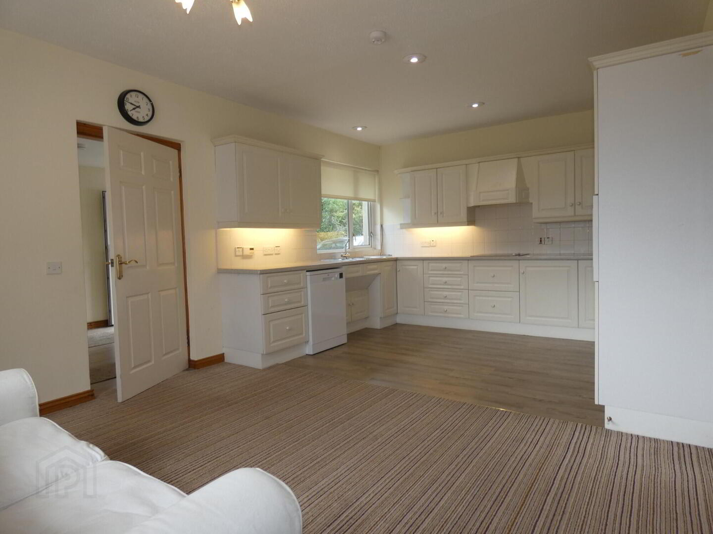 10 Grange Road 11 of 32