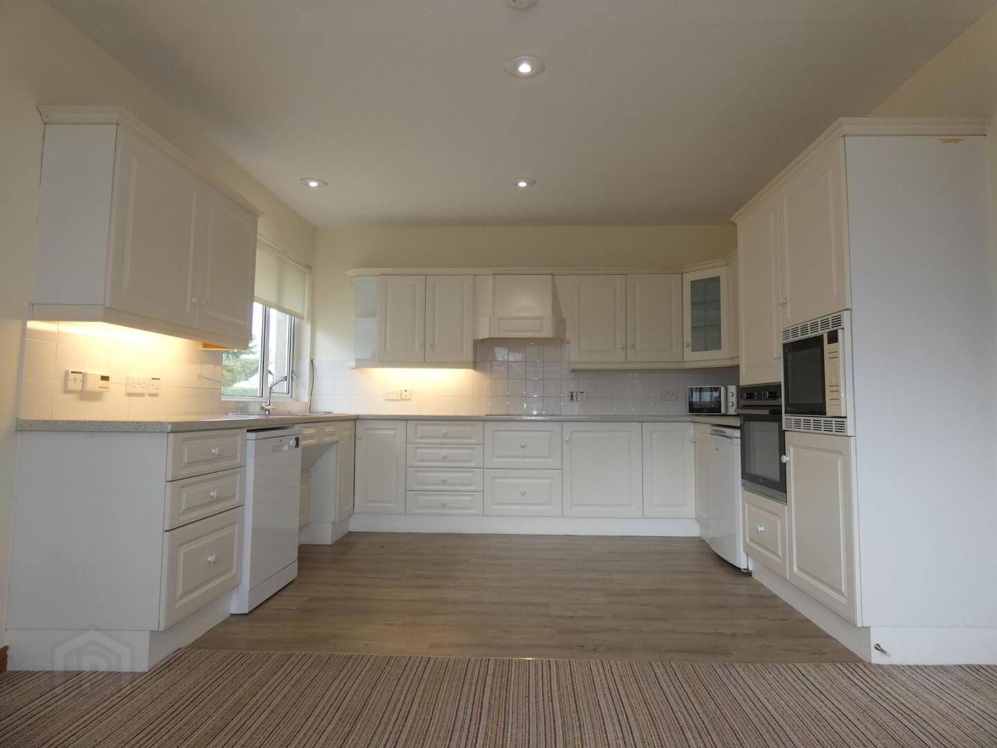 10 Grange Road 13 of 32