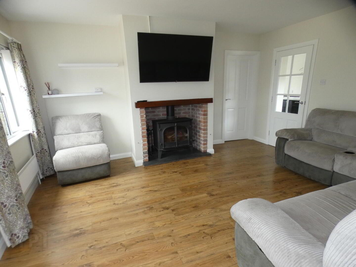 162 Curragh Road 15 of 35