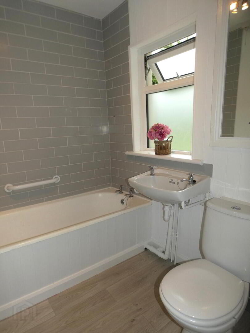 162 Curragh Road 24 of 35