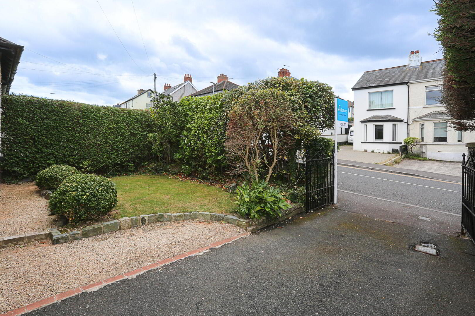1 Windmill Road 2 of 27