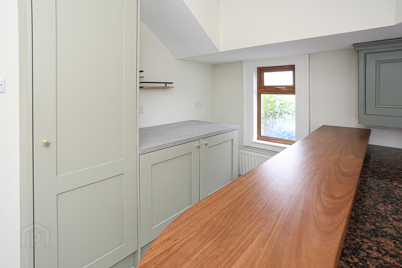 1 Windmill Road 17 of 27
