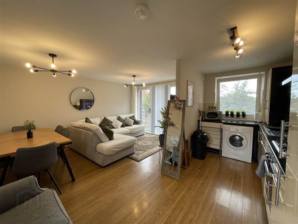 8 Apt. Duffy Building, 38 Ross Mill Avenue 3 of 16