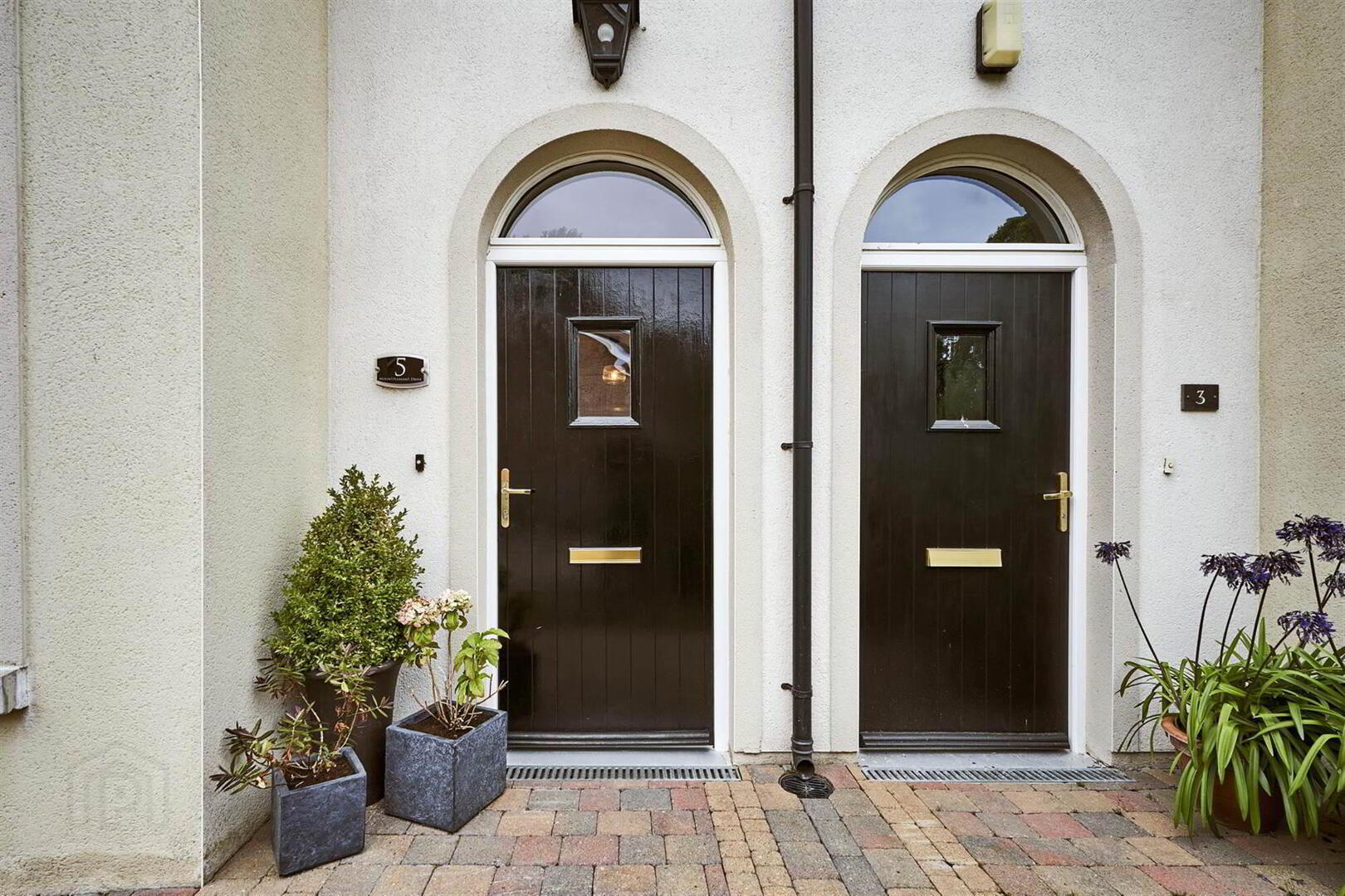 property description image