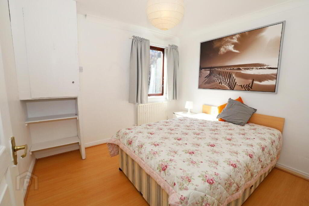 52 St John's Wharf, 1-3 Laganbank Road 7 of 9